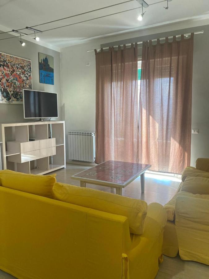 Md House Bed & Breakfast Чивитавекия Екстериор снимка